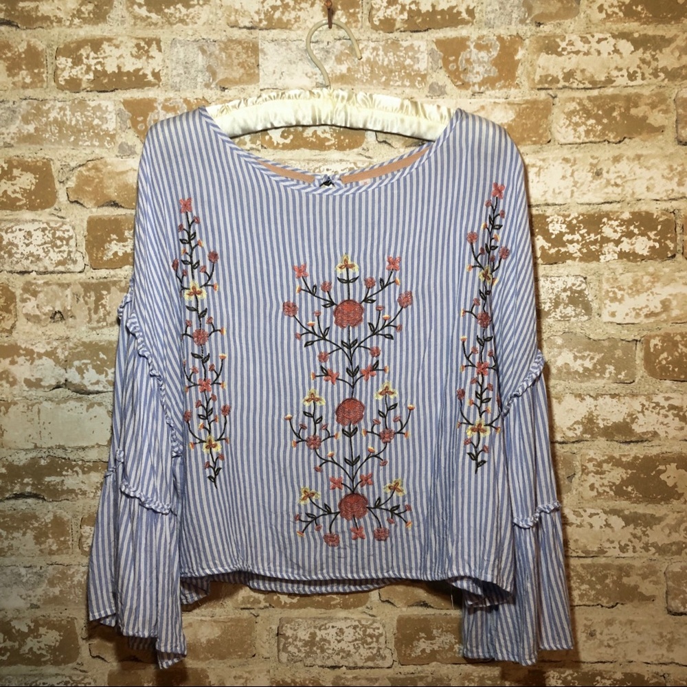 Xhilaration Blouse
